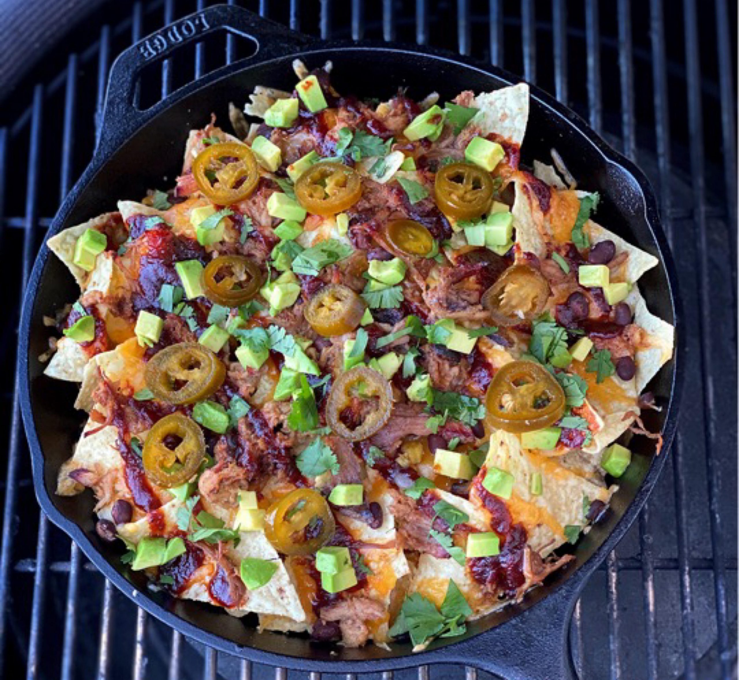 BBQ PULLED PORK NACHOS